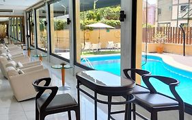 Hotel 153